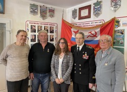Ветераны награждают, «Паруса» поздравляют